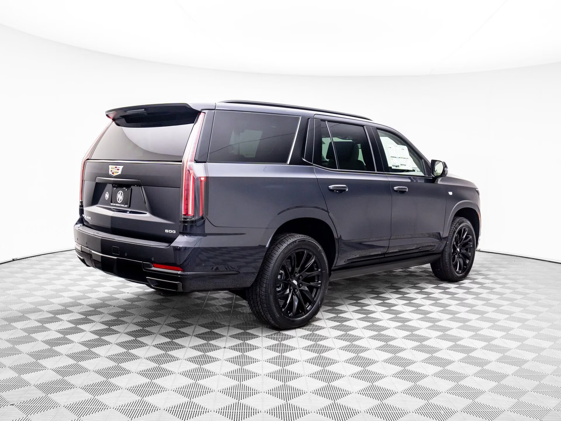 2025-escalade-galactic-gray-metallic-22125.03.jpg