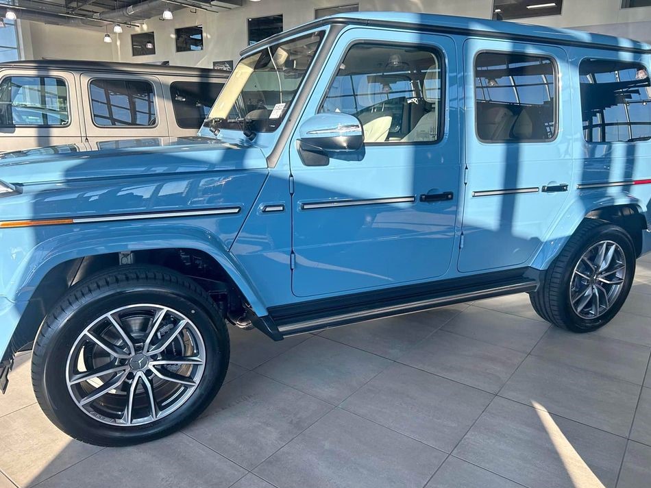 2025 China Blue on Macchiato Beige G550 For Sale