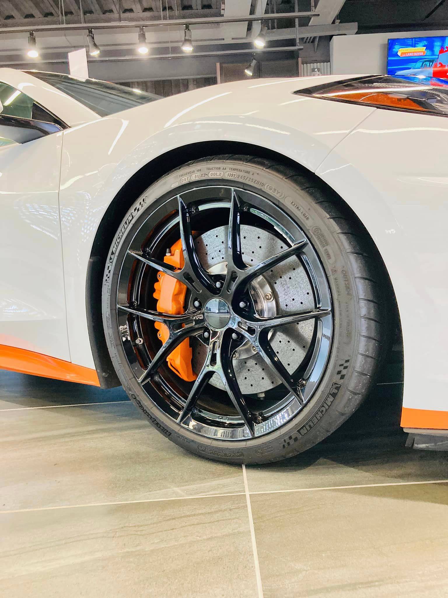 Corvette C8 Carbon Ceramic Brakes