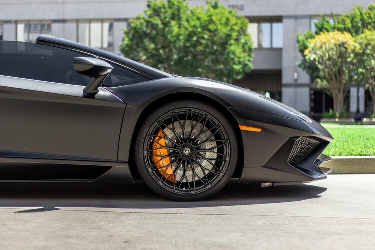 Lamborghini Aventador Brakes