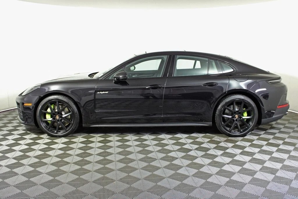 panamera.black.22025.02.jpg